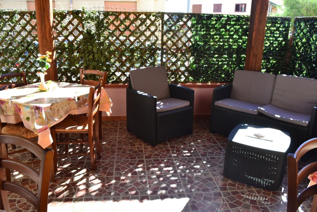 Sa Marina Bed & Breakfast La Caletta Exterior foto