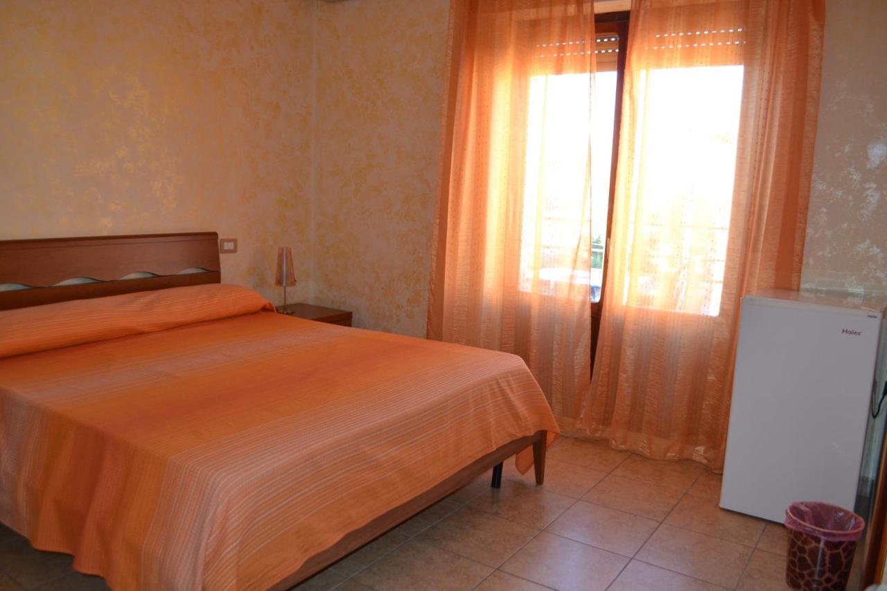 Sa Marina Bed & Breakfast La Caletta Exterior foto